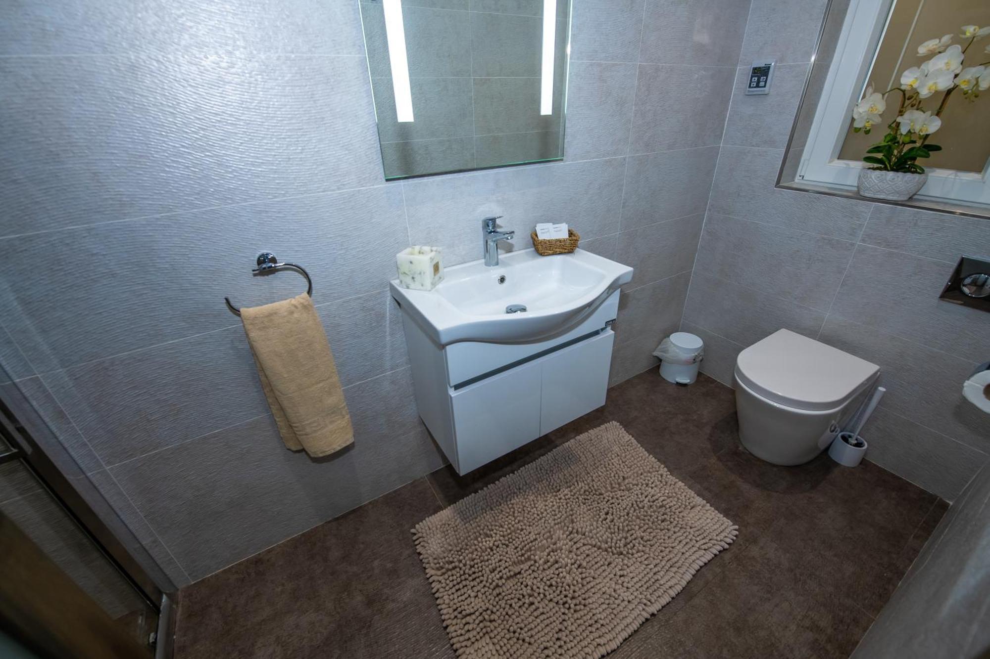 Clifftop Modern Apartment Mellieħa Extérieur photo